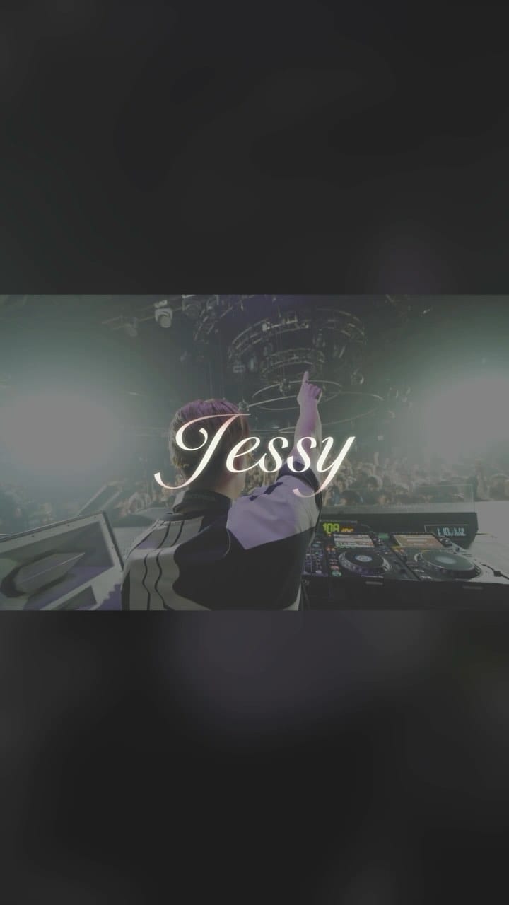 Post 10 by Jessy on Instagram (video)