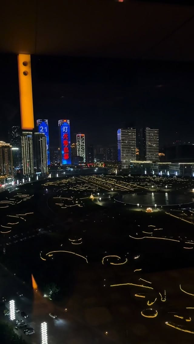 Post 6 by Alexander LP on Instagram (video)