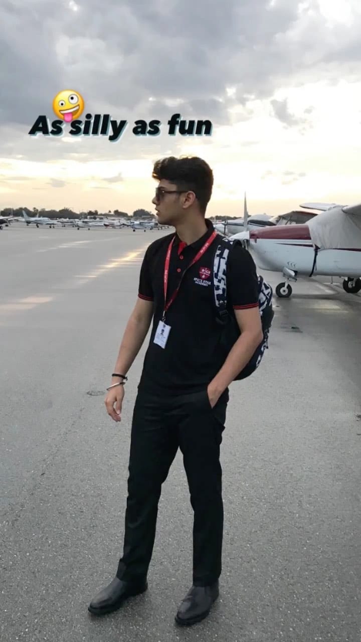 Post 4 by ✈️🏎 AADITYA BHATNAGAR 🌶 on Instagram (video)