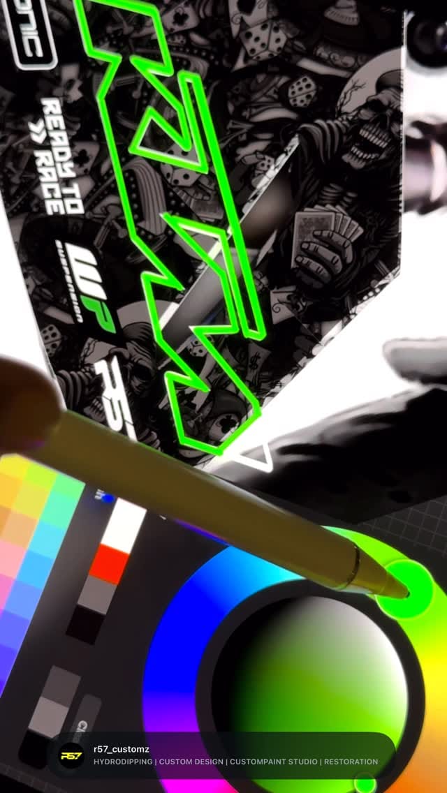 Post 10 by HYDRODIPPING | CUSTOM DESIGN | CUSTOMPAINT STUDIO | RESTORATION on Instagram (video)