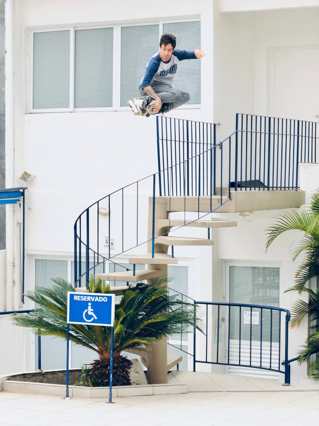 Post 3 by Felipe Zambardino on Instagram (image)