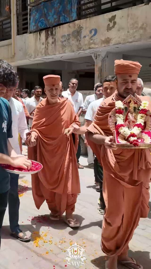 Post 6 by SMVS Swaminarayan Sanstha on Instagram (video)