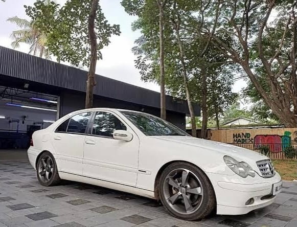 Post 2 by Superbee Automobile Union on Instagram (image)
