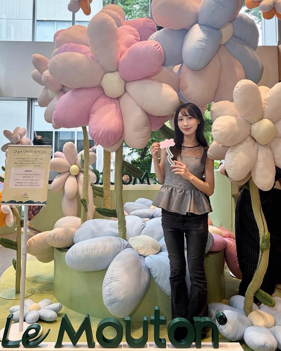 Post 6 by 小出はるな / Haruna Koide on Instagram (carousel)