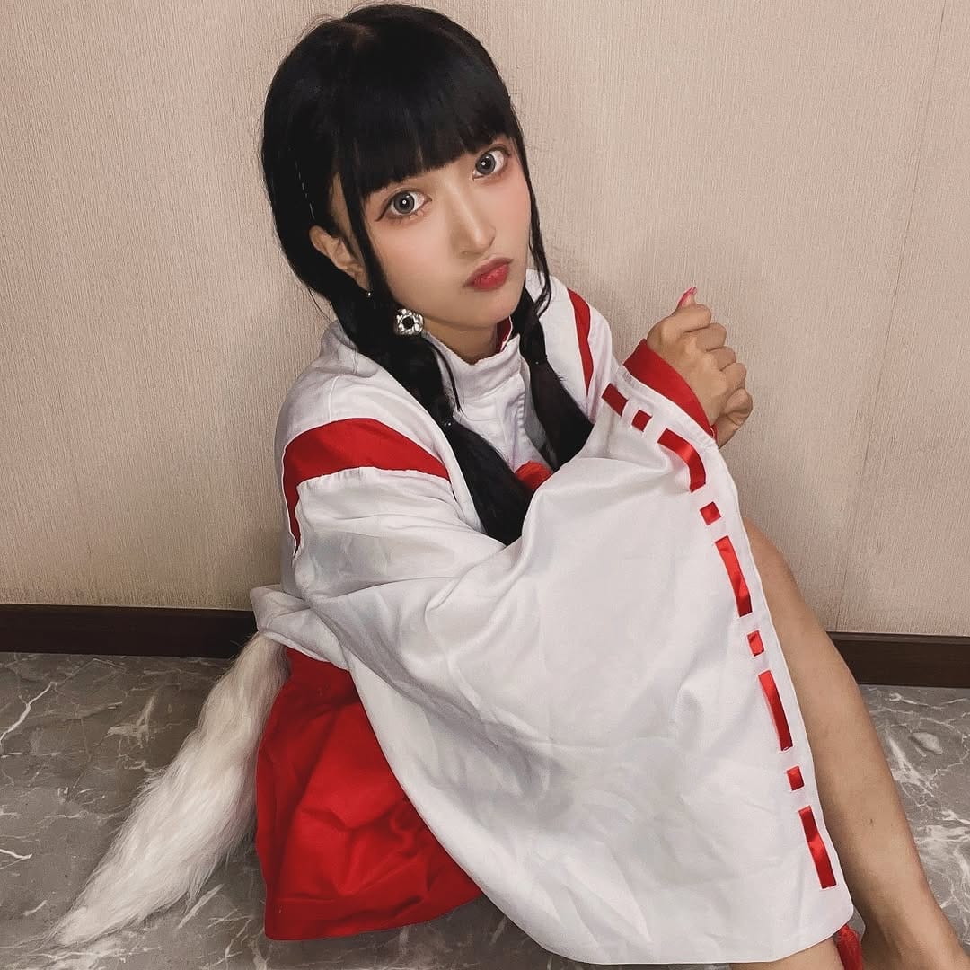 Post 5 by 日向麻衣華☯️音女三銃士 on Instagram (carousel)