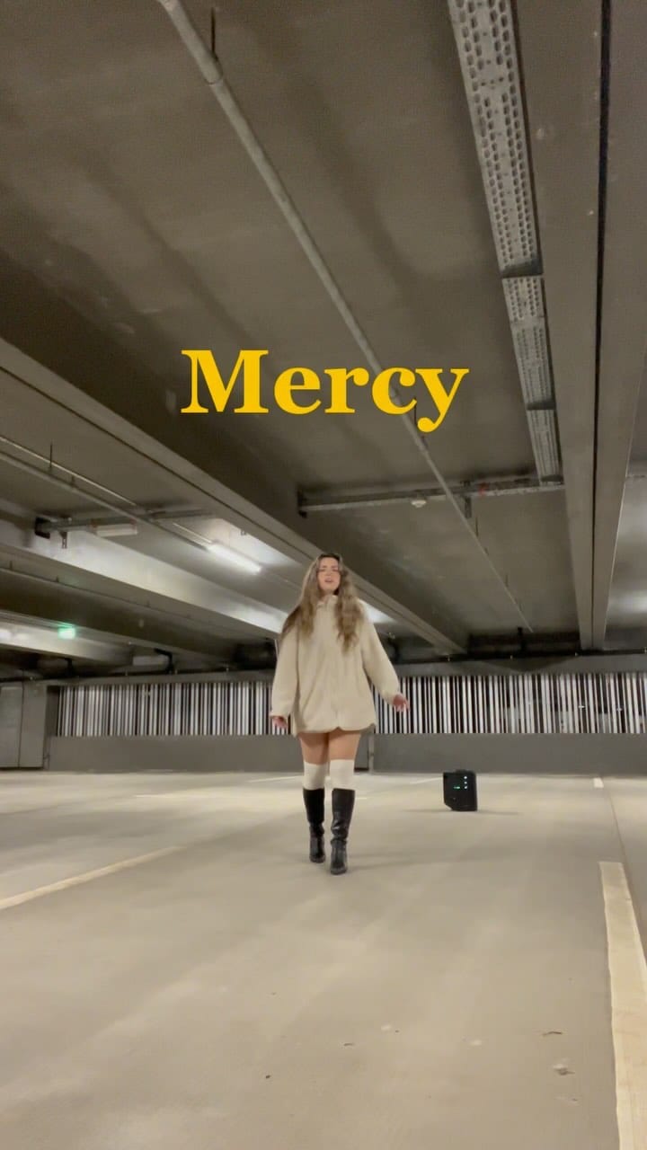 Post 8 by Albina 🫧 on Instagram (video)