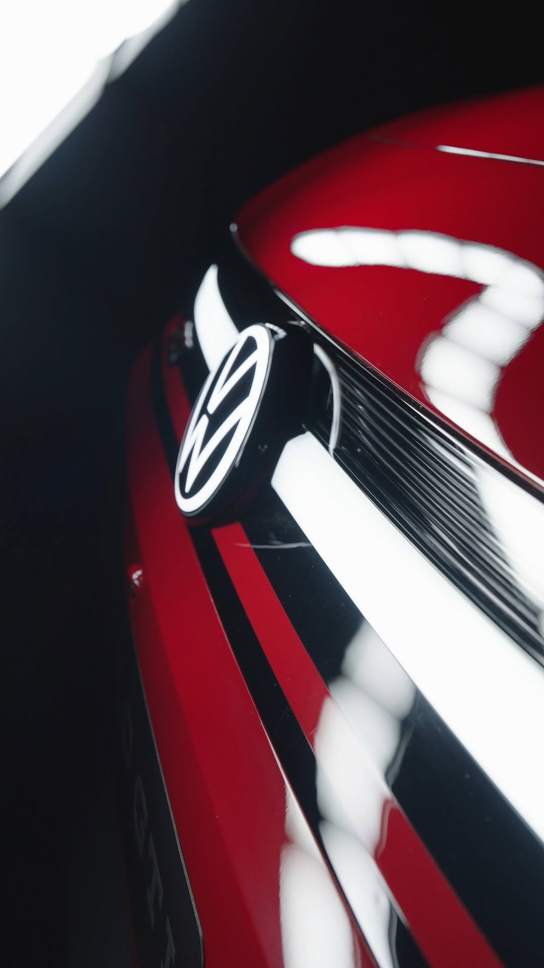 Post 7 by VW Switzerland on Instagram (video)