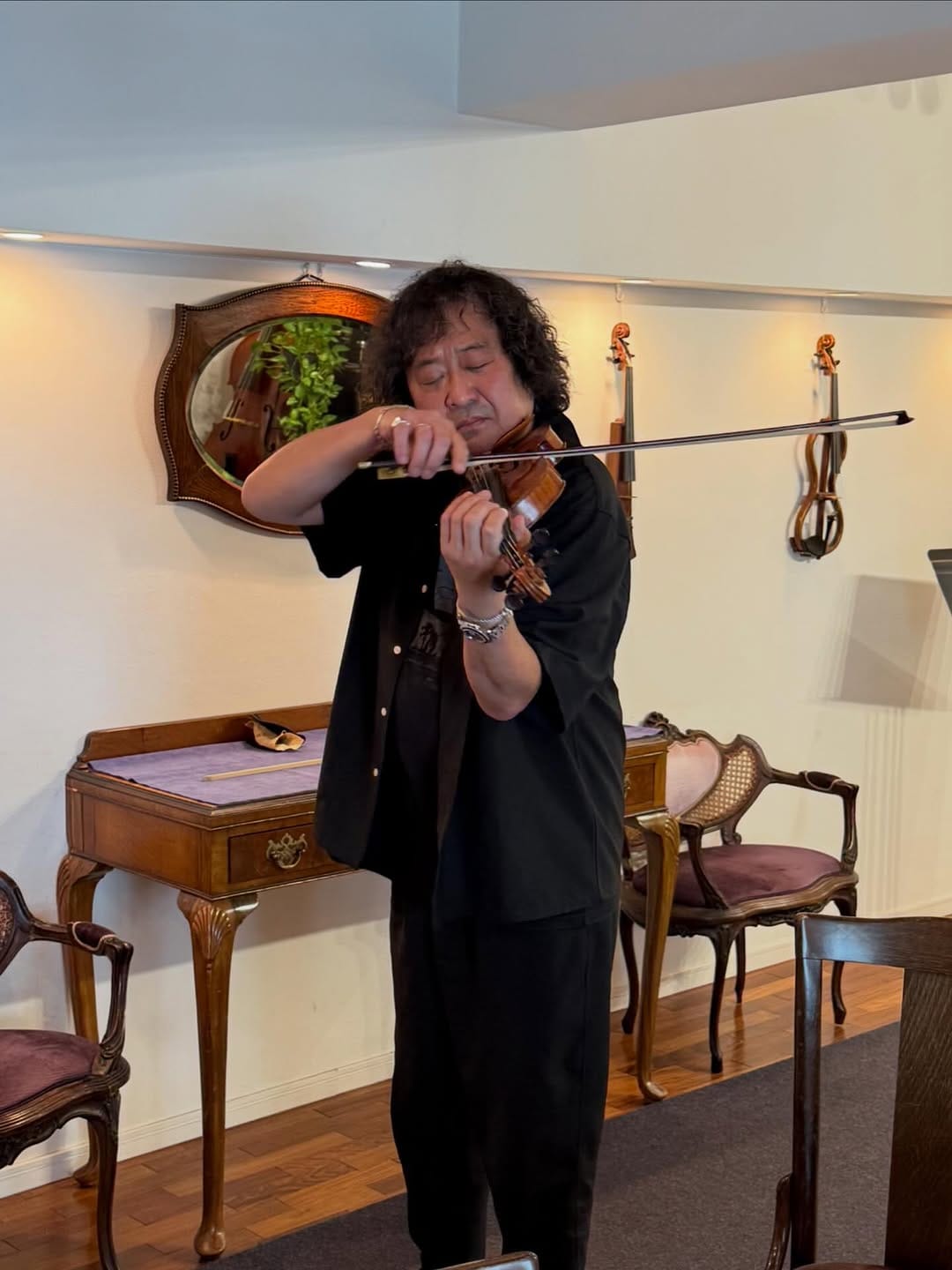 Post 6 by 日本ヴァイオリン NIPPON VIOLIN Co.,Ltd on Instagram (carousel)