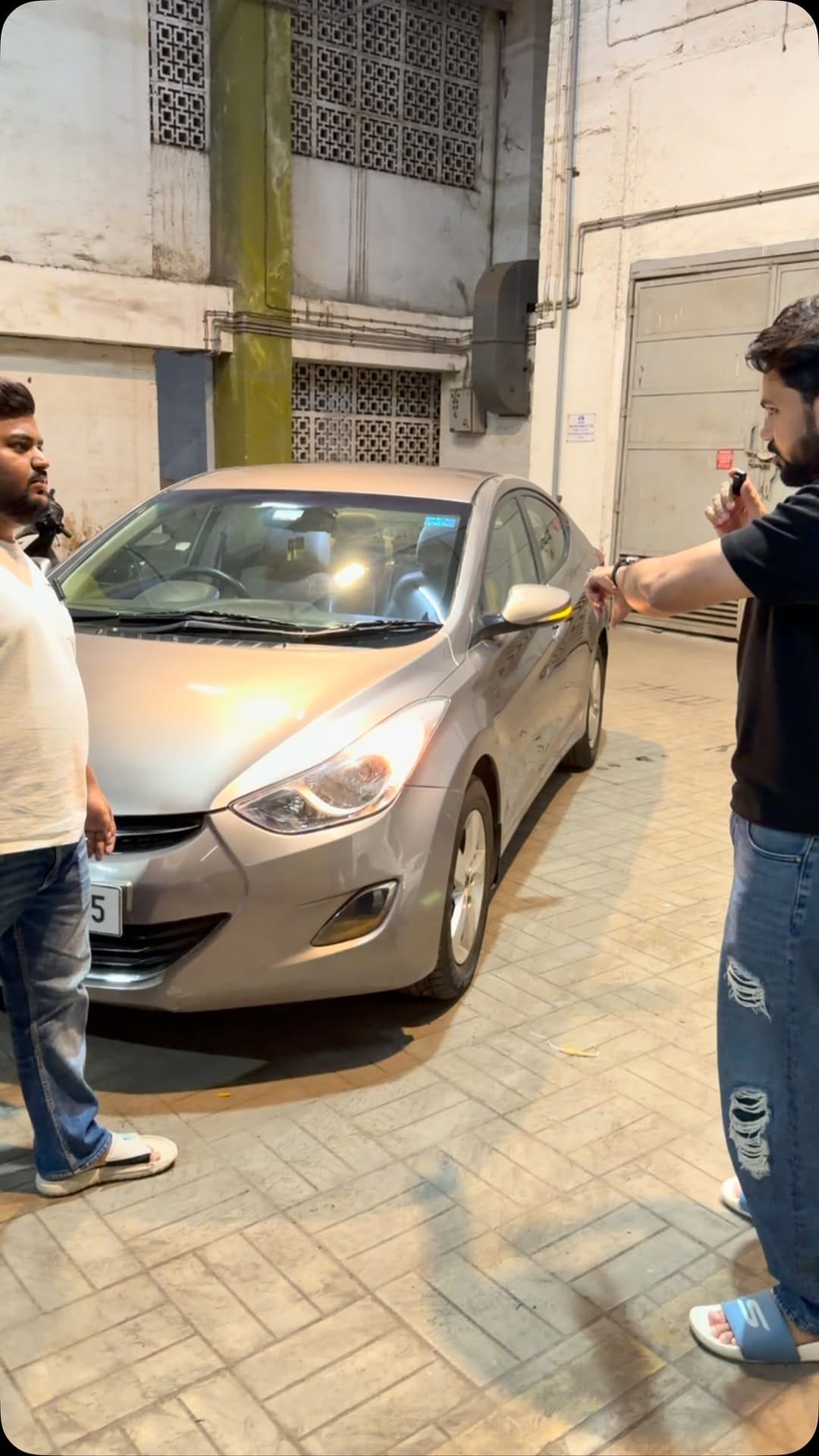 Post 3 by ONE STOP CARS on Instagram (video)