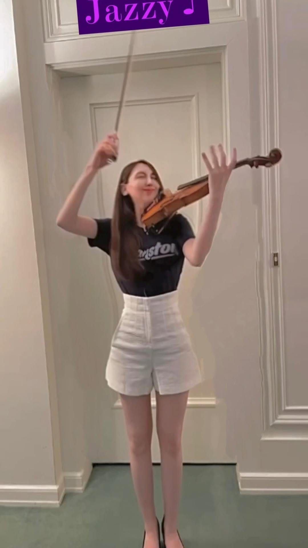 Post 8 by Violinist Naoko Tajima🎻田島奈央子♪ on Instagram (video)