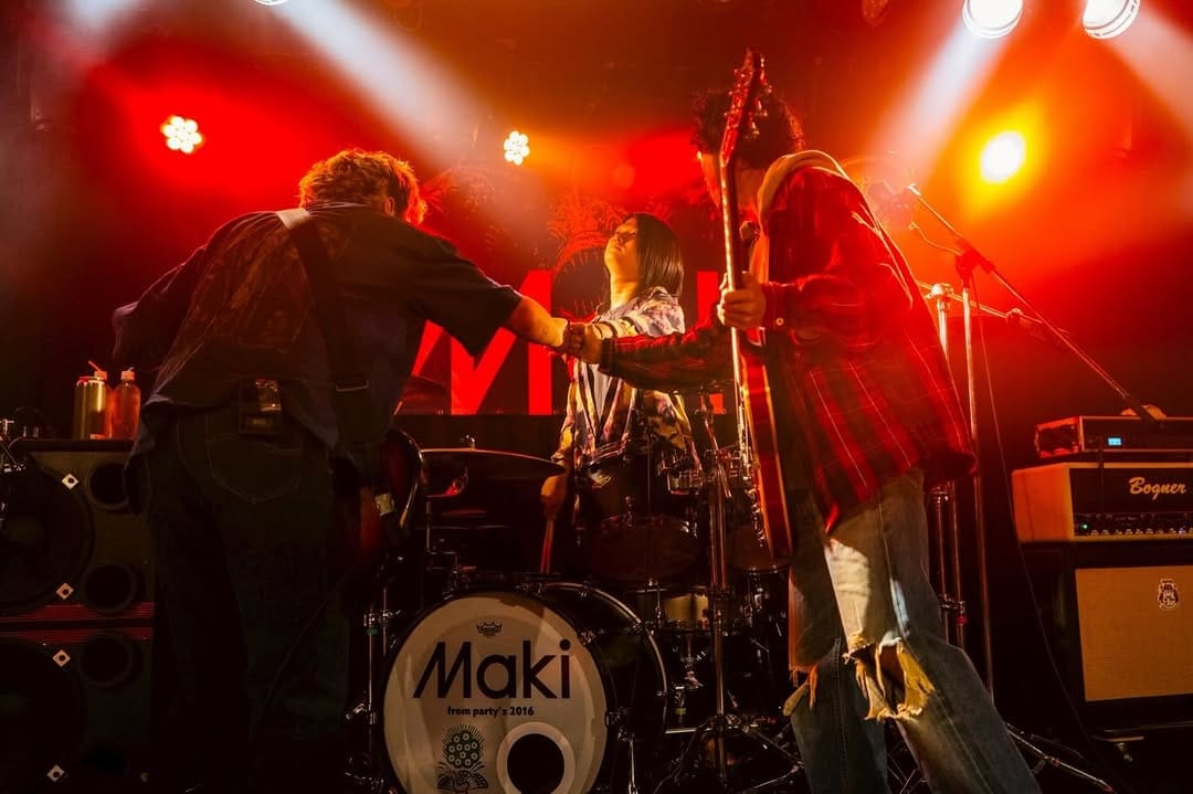 Post 7 by Maki on Instagram (carousel)