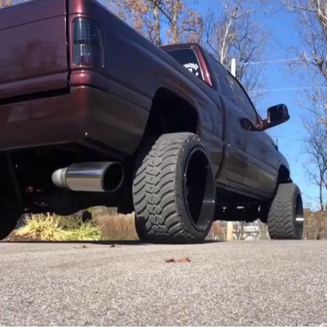 Post 9 by TruckAddictz™ on Instagram (video)