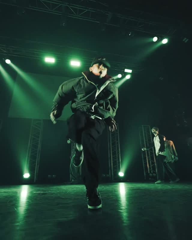 Post 8 by LEO on Instagram (video)