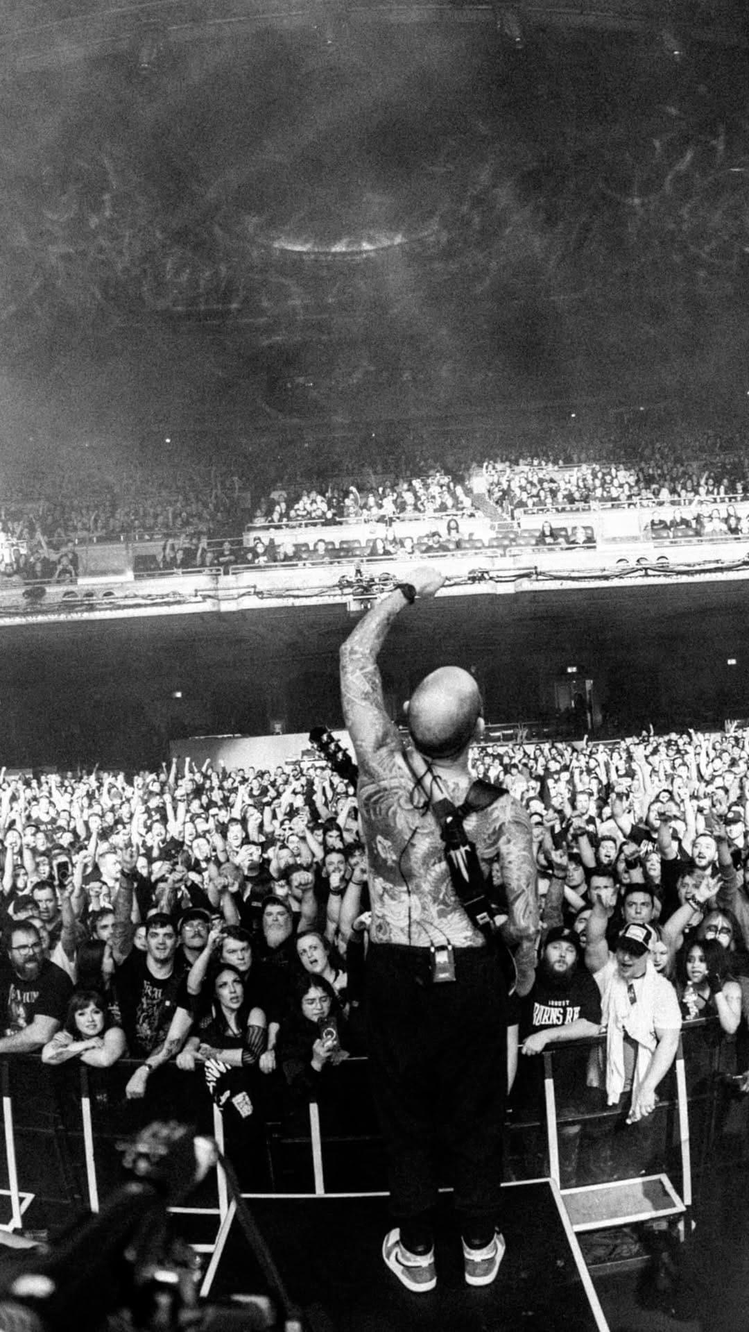Post 8 by Matthew kiichichaos Heafy on Instagram (video)