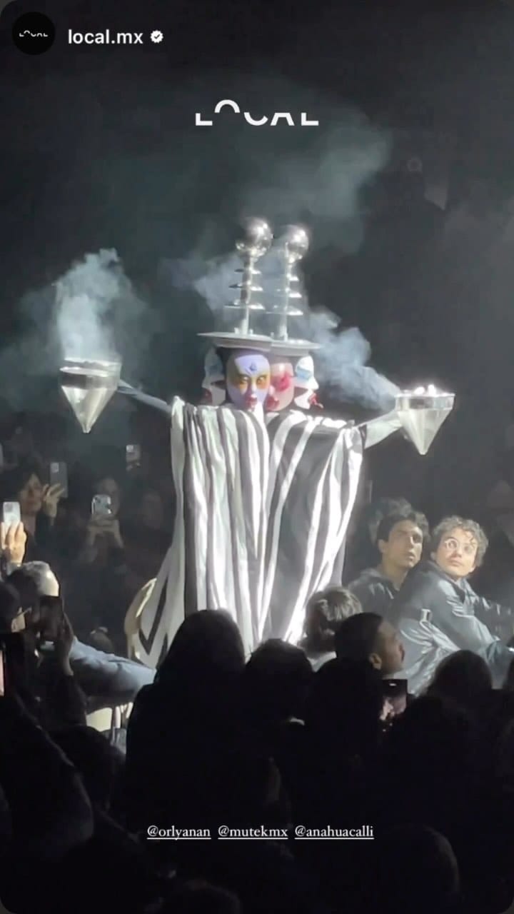 Post 9 by Hatis Noit on Instagram (video)