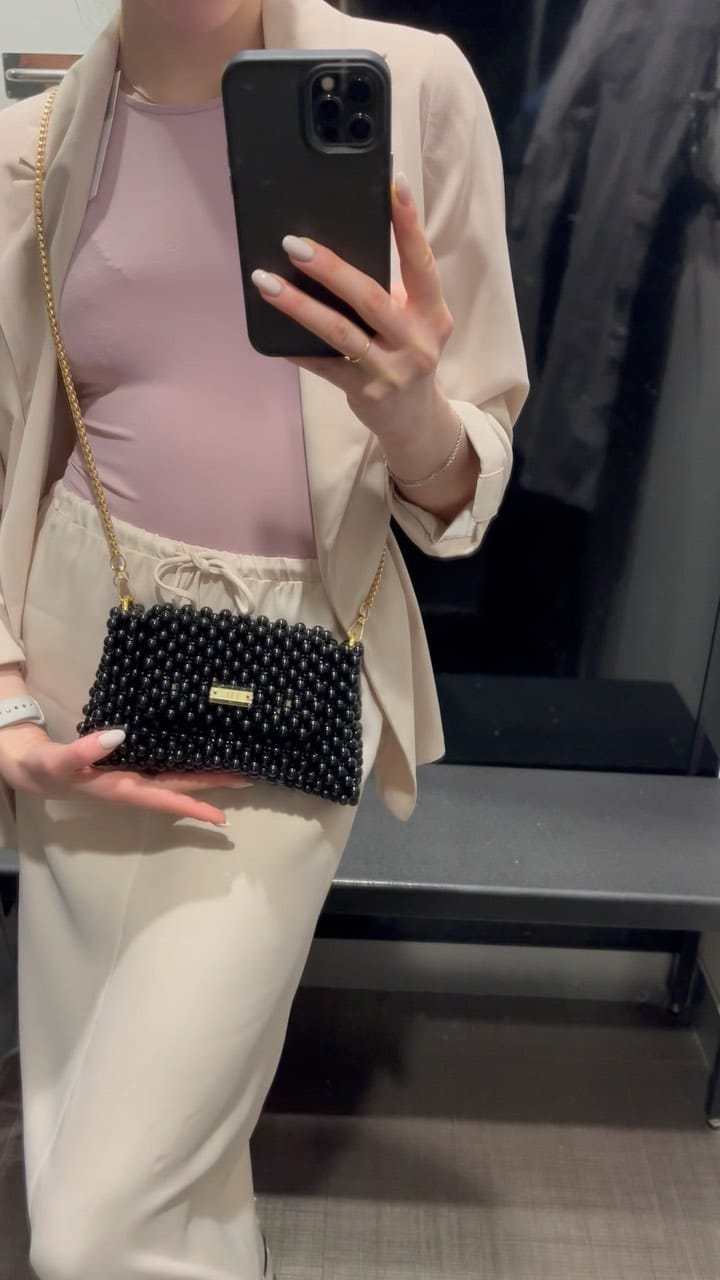 Post 5 by Fil Bags on Instagram (video)