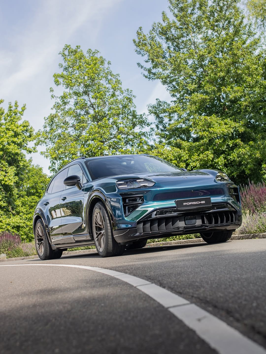 Post 1 by Porsche Centrum Leusden on Instagram (carousel)