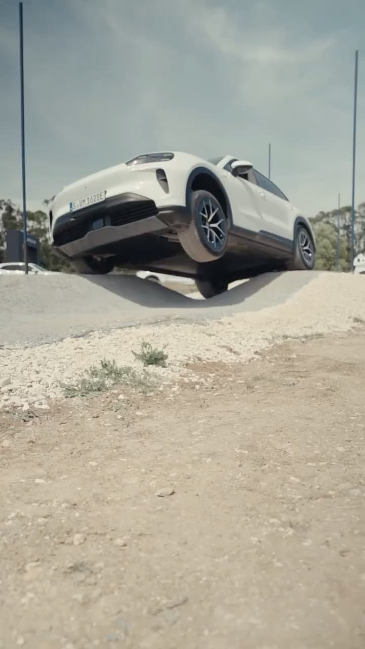 Post 4 by Porsche Centar Beograd on Instagram (video)
