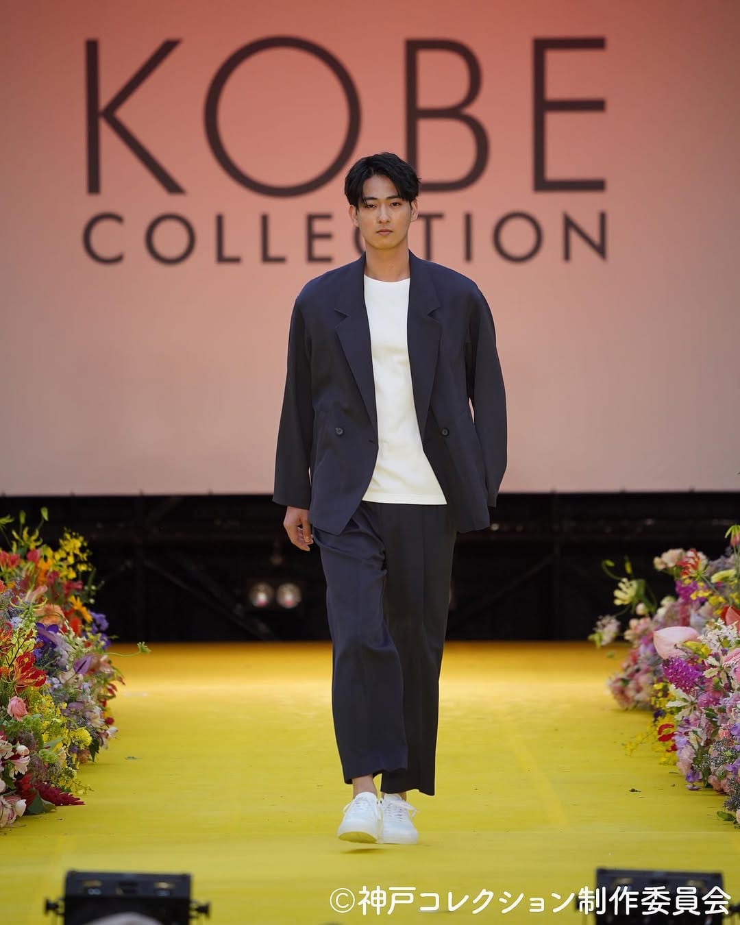 Post 3 by 神戸コレクション on Instagram (image)