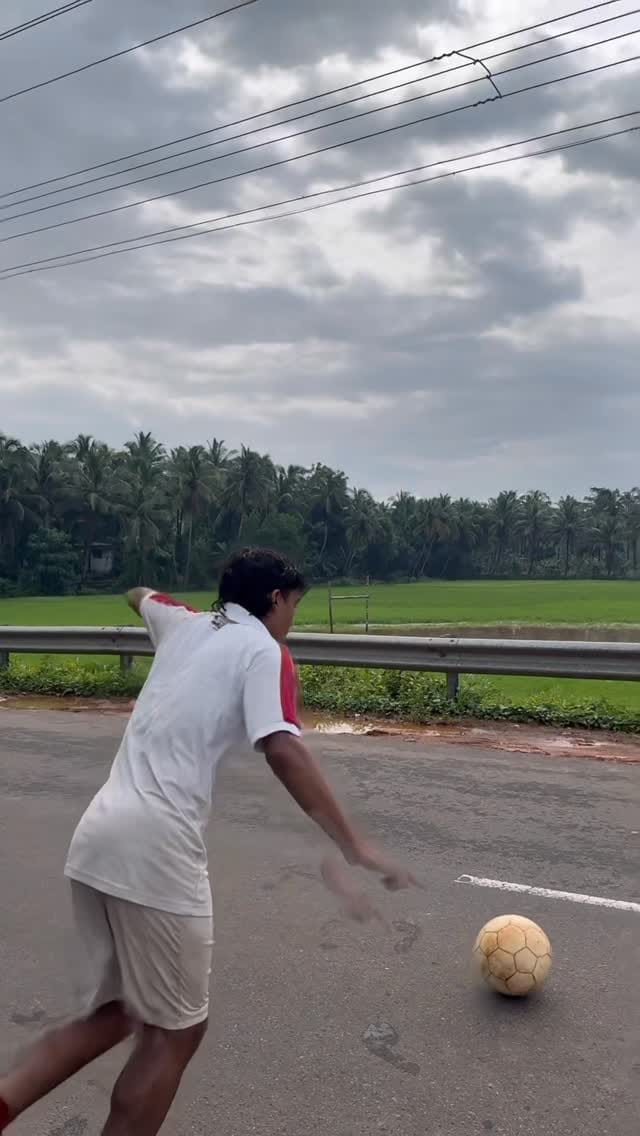 Post 7 by Mishal Abulais on Instagram (video)