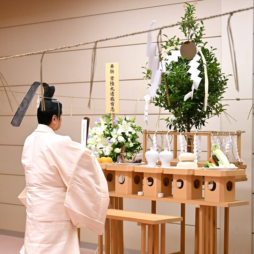 Post 8 by 靖國神社/Yasukuni Jinja on Instagram (carousel)