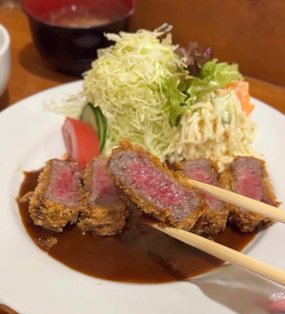 Post 10 by 洋食の藤 on Instagram (image)
