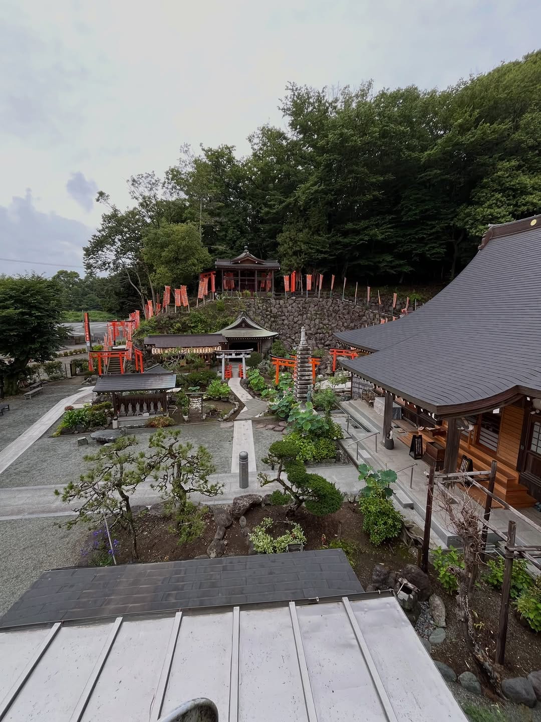 Post 1 by 土屋銭洗い弁財天　妙圓寺 on Instagram (image)