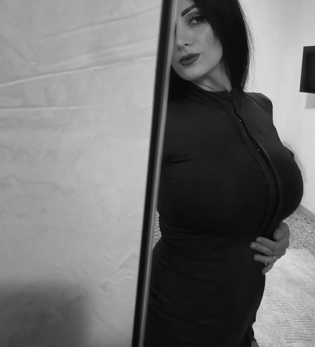 Post 6 by Federica Moretti👑 on Instagram (image)