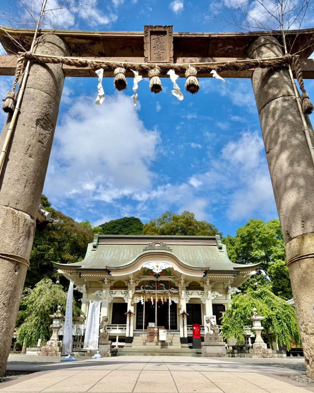 Post 2 by 武雄神社【公式】⛩️～縁結び・開運・厄除けに霊験～ on Instagram (carousel)