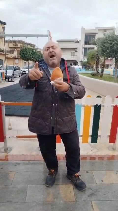 Post 3 by Il Signor Fans on Instagram (video)