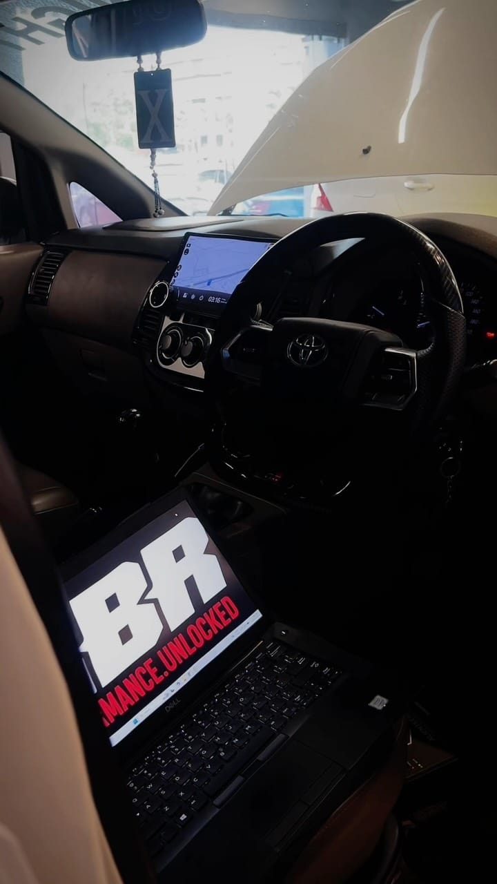 Post 6 by RedbandRacing Kochi on Instagram (video)