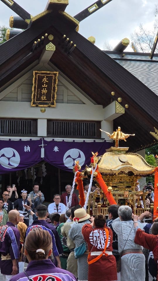 Post 2 by 美幌神社 on Instagram (video)