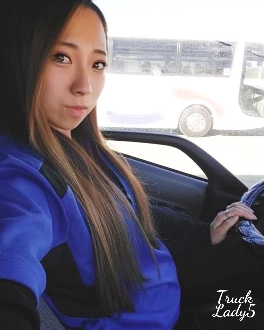 Post 2 by Truck Lady5 トラックレディーゴー on Instagram (carousel)