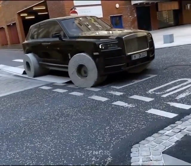 Post 2 by BLACK CARS 🌀 on Instagram (video)