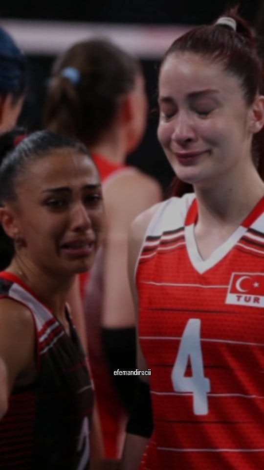 Post 6 by Efe Mandıracıı on Instagram (video)