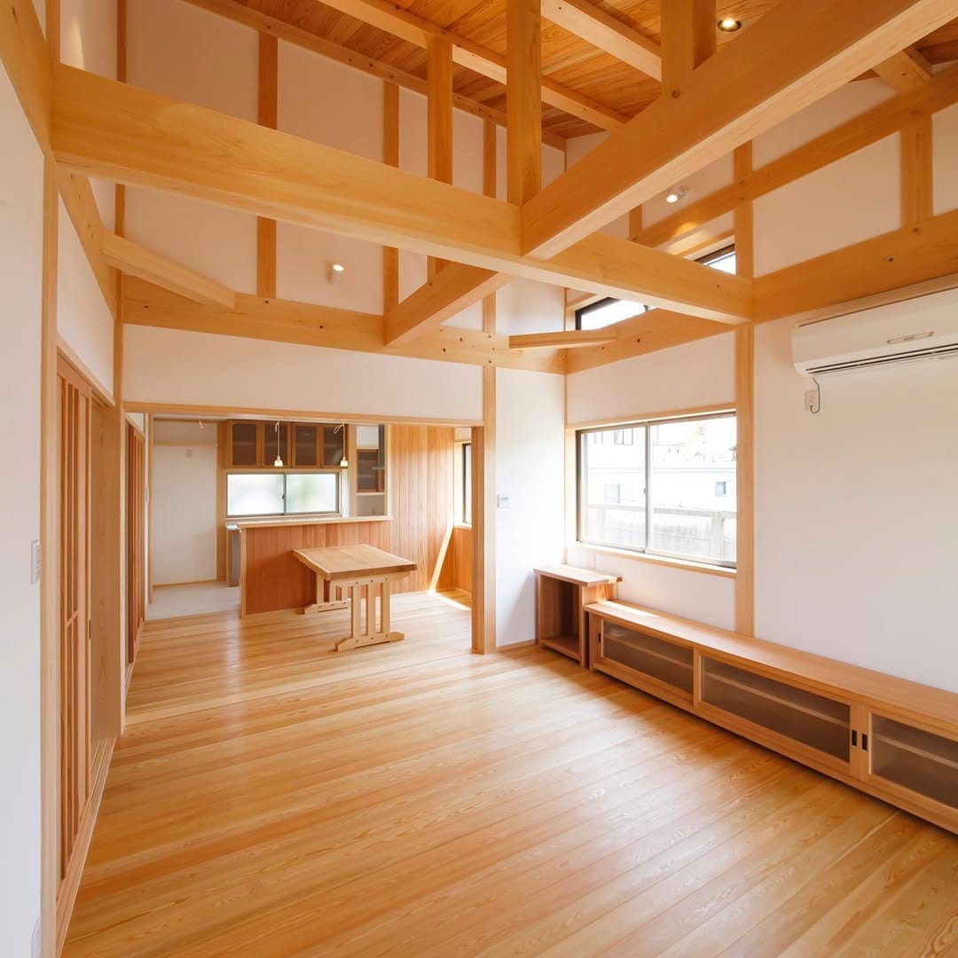Post 10 by (株)守田建築　豊橋市の工務店　🪵自社大工施工 on Instagram (carousel)