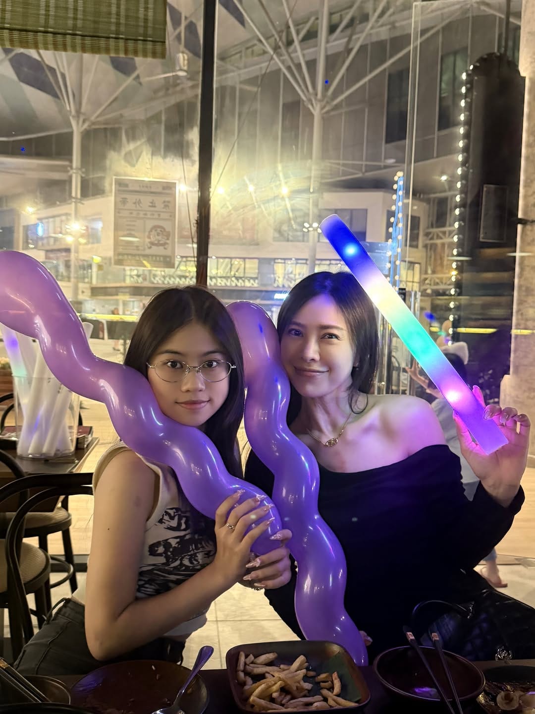 Post 3 by Amelia NTX EC ✨ LaZior Elite 领袖 on Instagram (carousel)