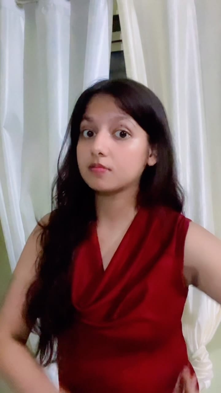 Post 6 by Varkha on Instagram (video)