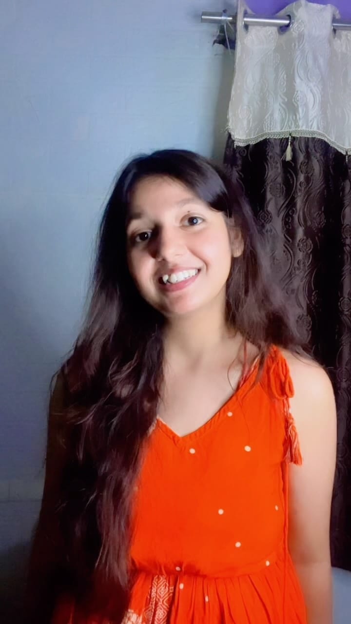 Post 7 by Varkha on Instagram (video)