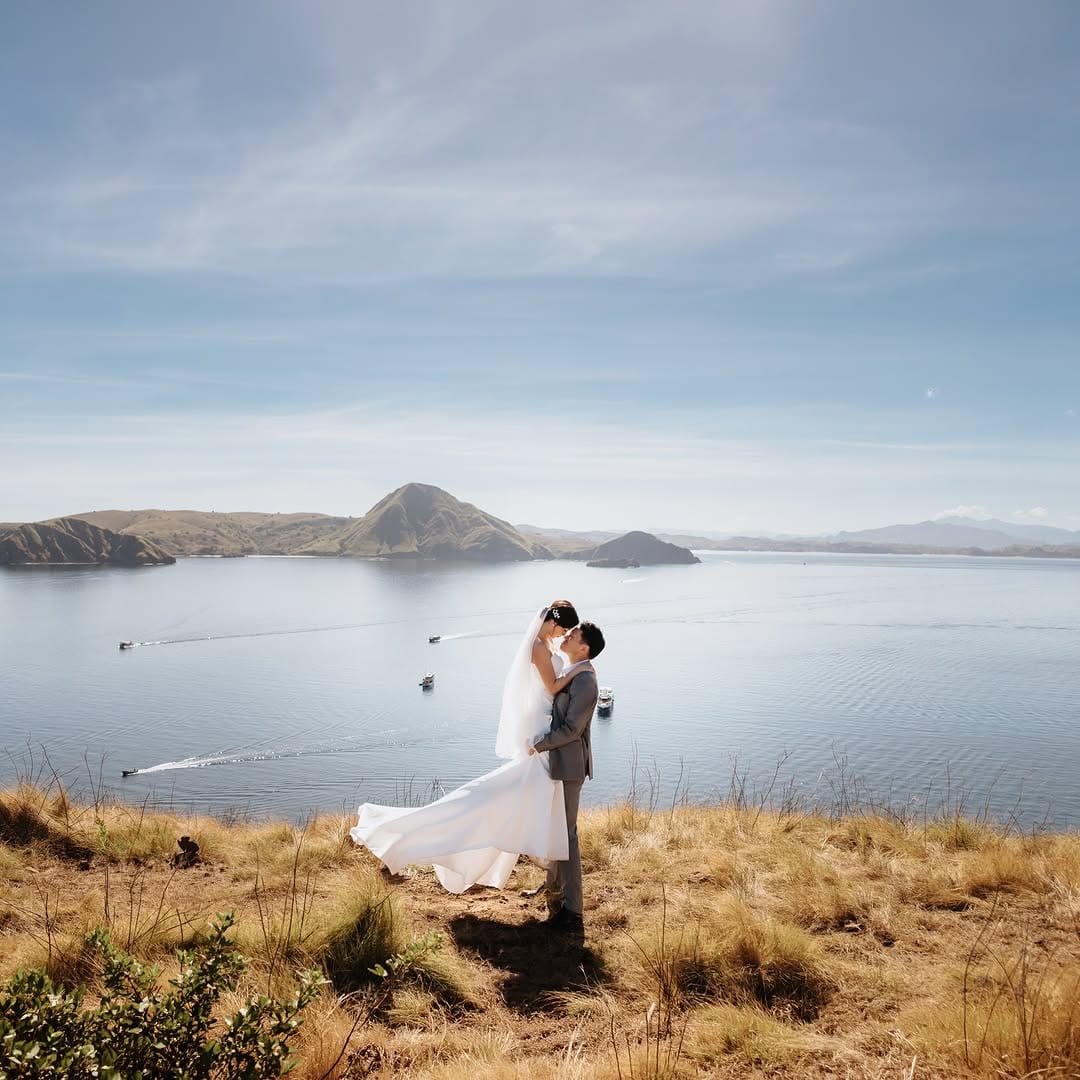 Post 6 by Bali Wedding Photographer - Bali Pixtura on Instagram (carousel)