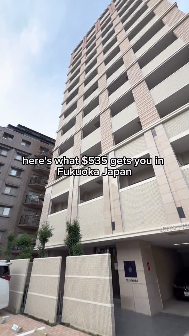 Post 10 by Yamada on Instagram (video)