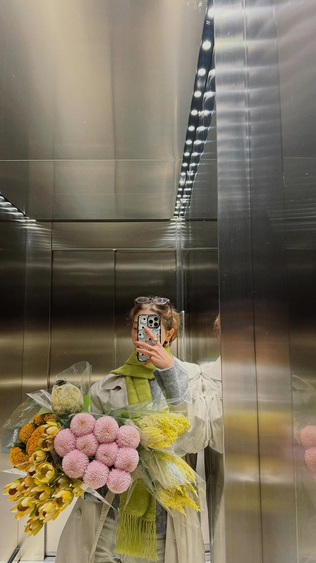 Post 6 by Lisa Zhadenova on Instagram (video)