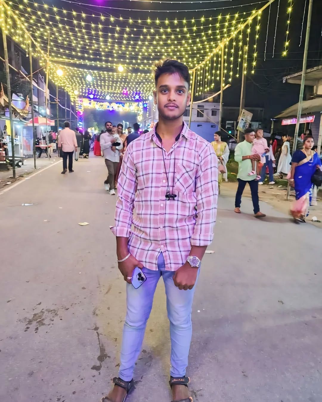 Post 6 by Rahul Ghosh😊 on Instagram (carousel)