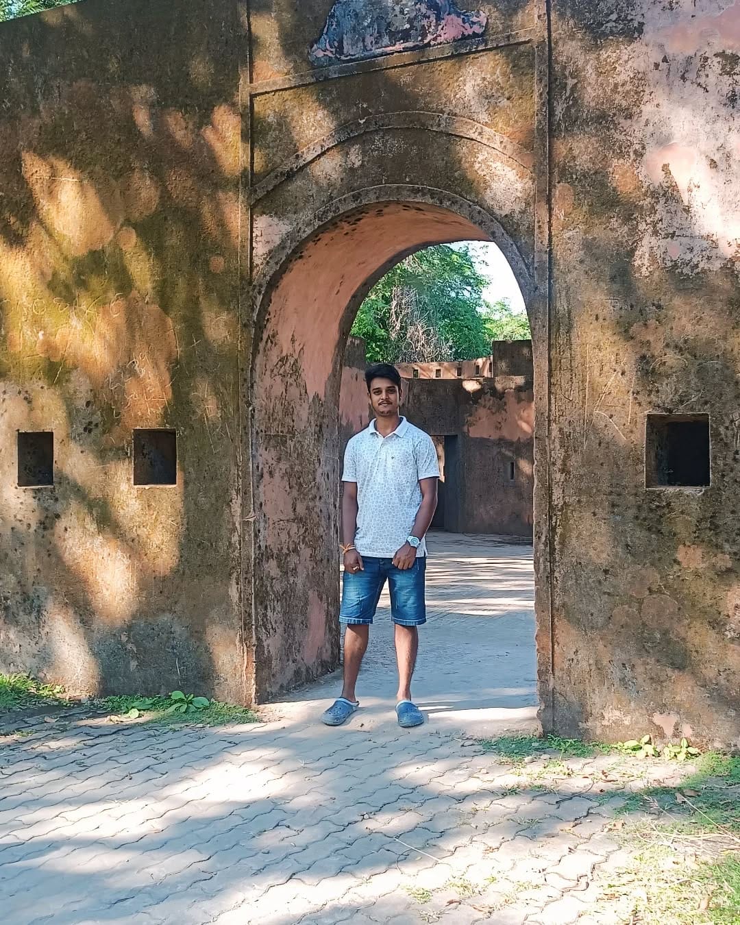Post 4 by Rahul Ghosh😊 on Instagram (carousel)