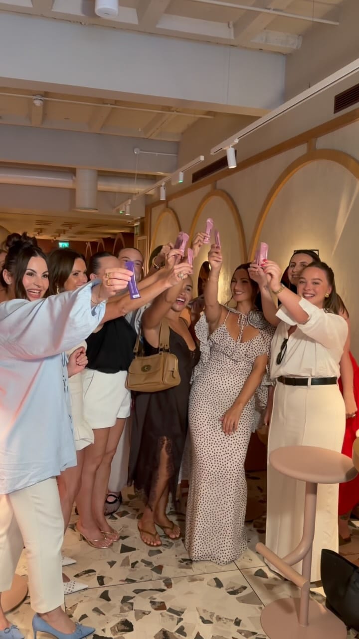 Post 8 by Samantha Faiers on Instagram (video)