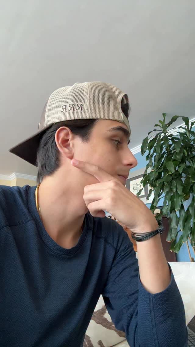 Post 5 by Alexander Ross on Instagram (video)
