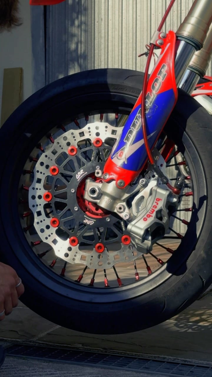 Post 1 by GBR Performance®️ on Instagram (video)