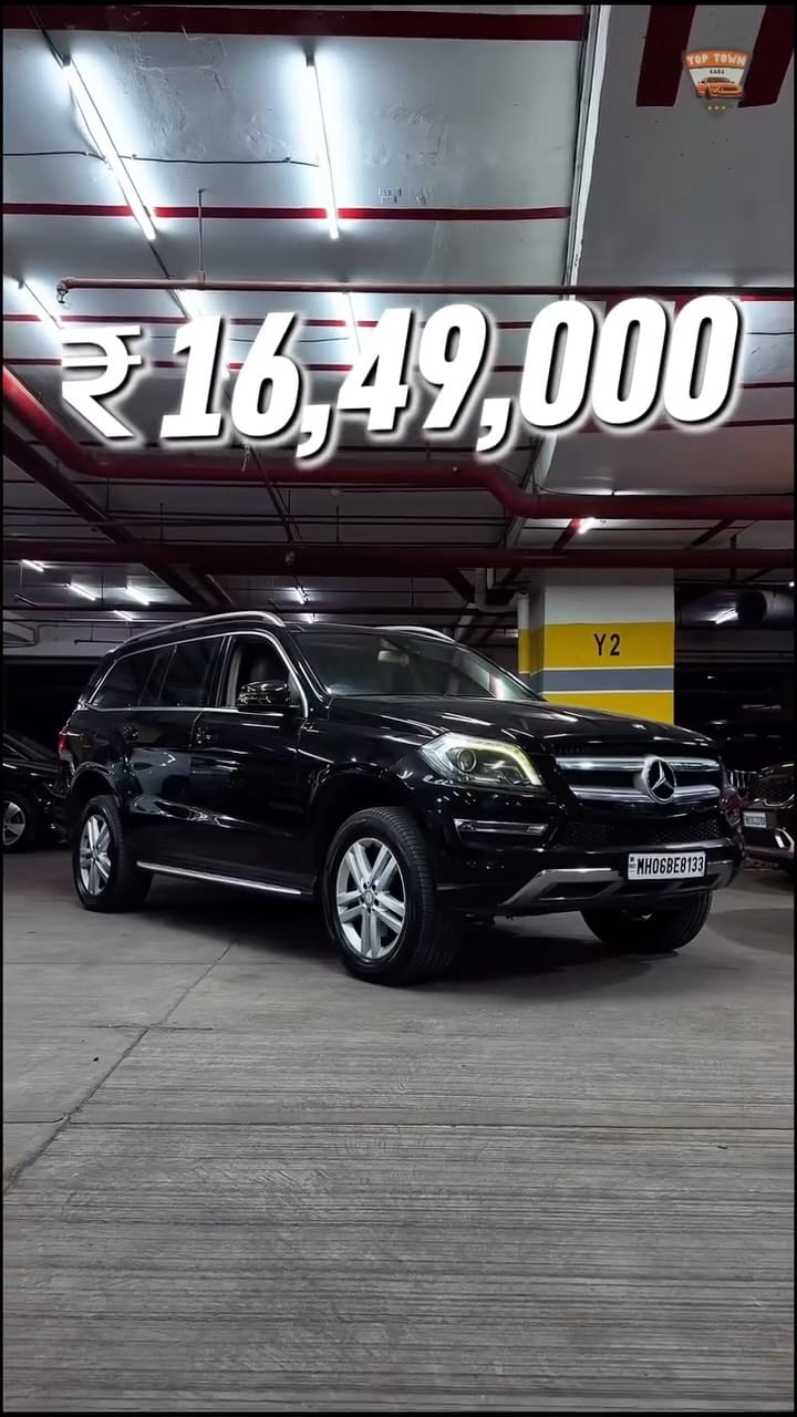 Post 3 by TOP TOWN CARS on Instagram (video)
