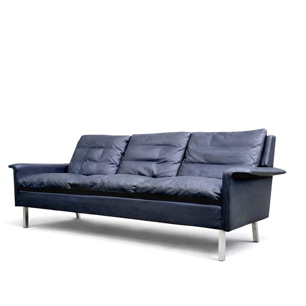 Post 1 by Vintage design furniture/lamps on Instagram (image)