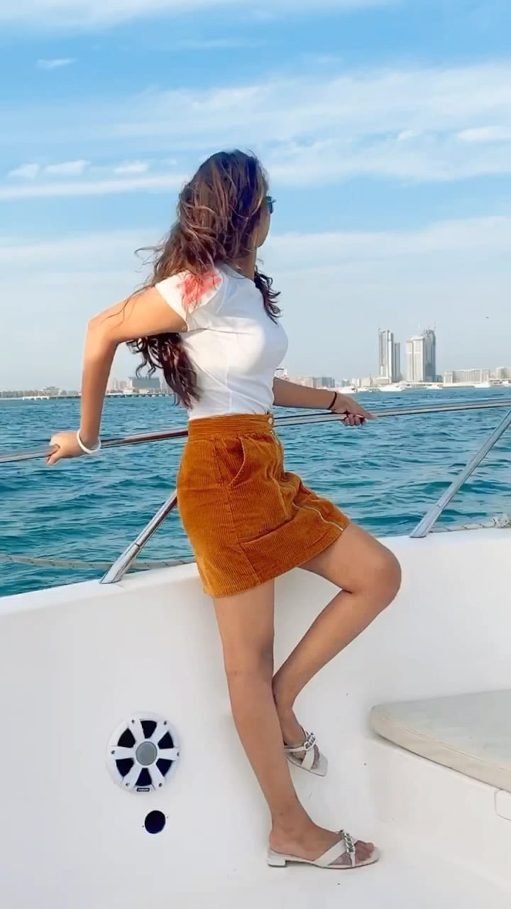 Post 9 by Jyoti Dubey on Instagram (video)